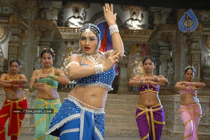 Ramya Sri Spicy Photo Gallery - 19 / 50 photos