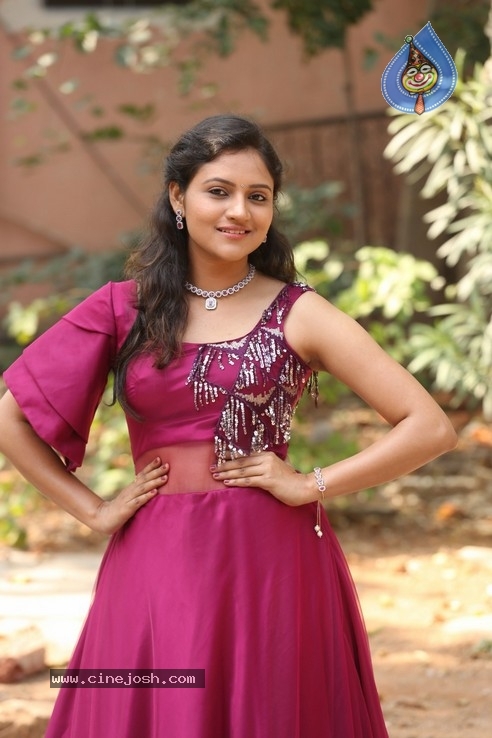 Ranjani Raghavan Stills - 10 / 32 photos