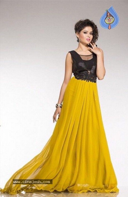 Rasheeka Dutt Latest Photoshoot - 13 / 13 photos