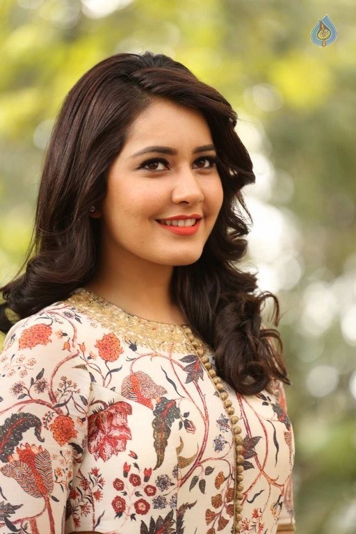 Rashi Khanna Latest Photos - 11 / 54 photos