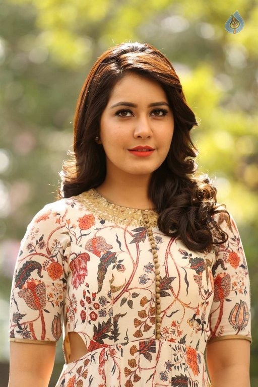 Rashi Khanna Latest Photos - 28 / 54 photos
