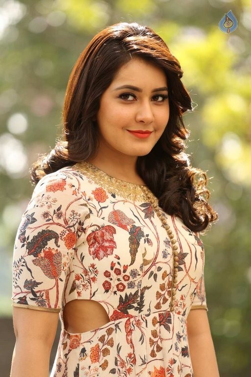 Rashi Khanna Latest Photos - 29 / 54 photos