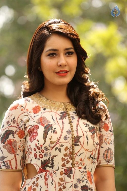 Rashi Khanna Latest Photos - 42 / 54 photos