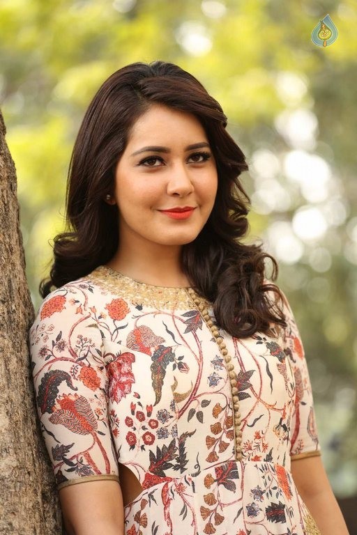 Rashi Khanna Latest Photos - 50 / 54 photos