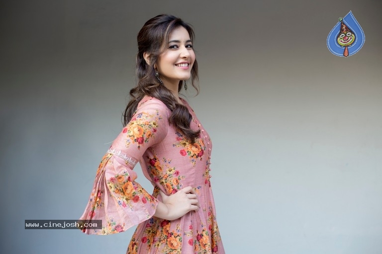 Rashi Khanna Latest Photos - 8 / 8 photos