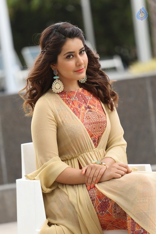 Rashi Khanna Latest Photos - 7 / 63 photos