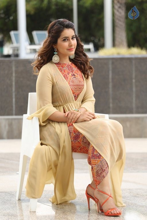Rashi Khanna Latest Photos - 21 / 63 photos