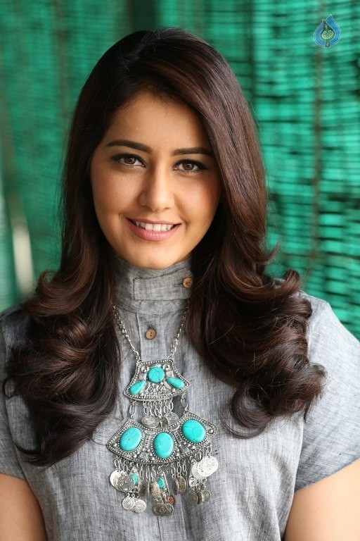 Rashi Khanna Latest Pics - 15 / 42 photos