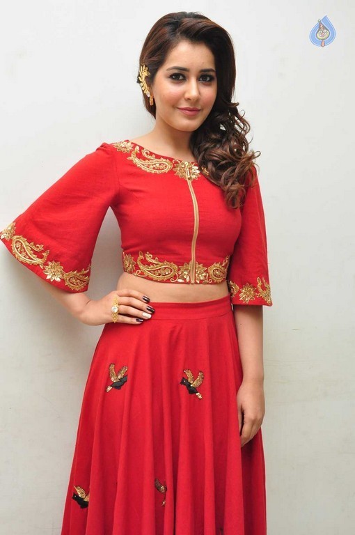 Rashi Khanna New Images - 40 / 41 photos