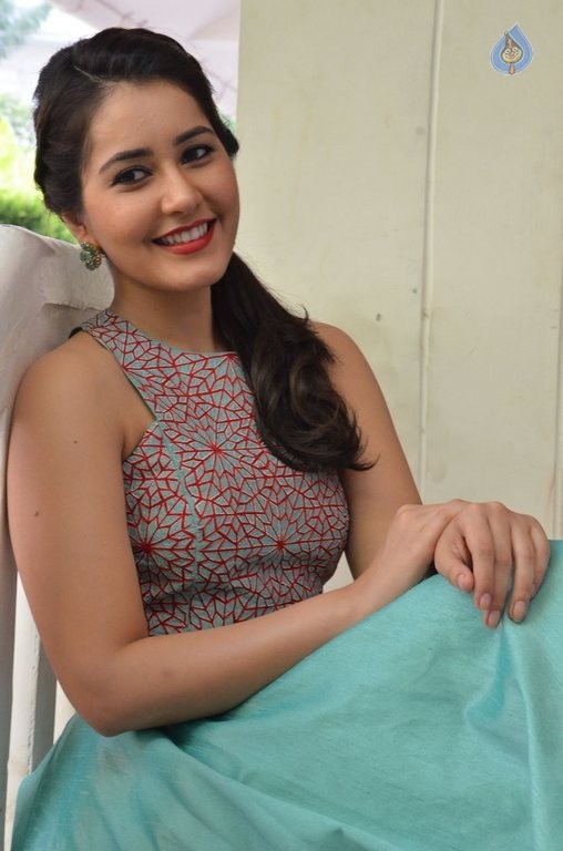 Rashi Khanna New Photos - 26 / 82 photos
