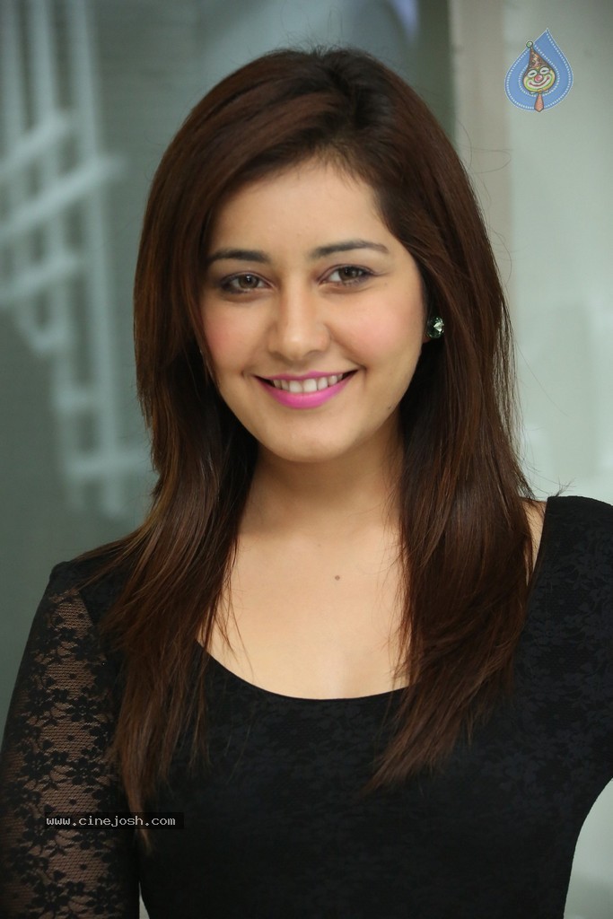 Rashi Khanna New Photos - 2 / 64 photos