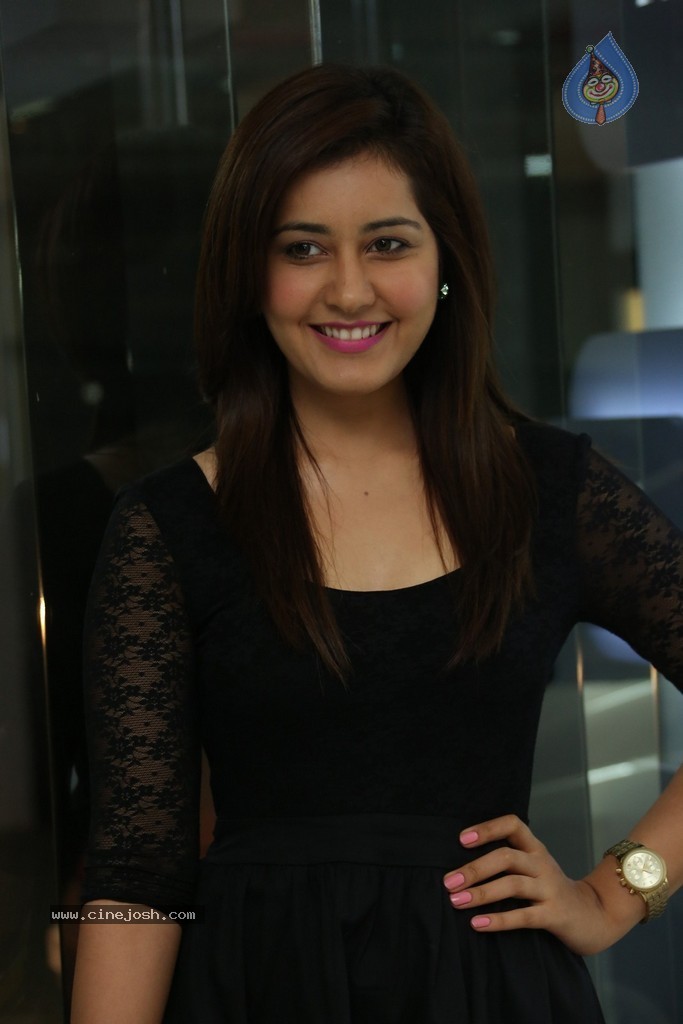 Rashi Khanna New Photos - 7 / 64 photos