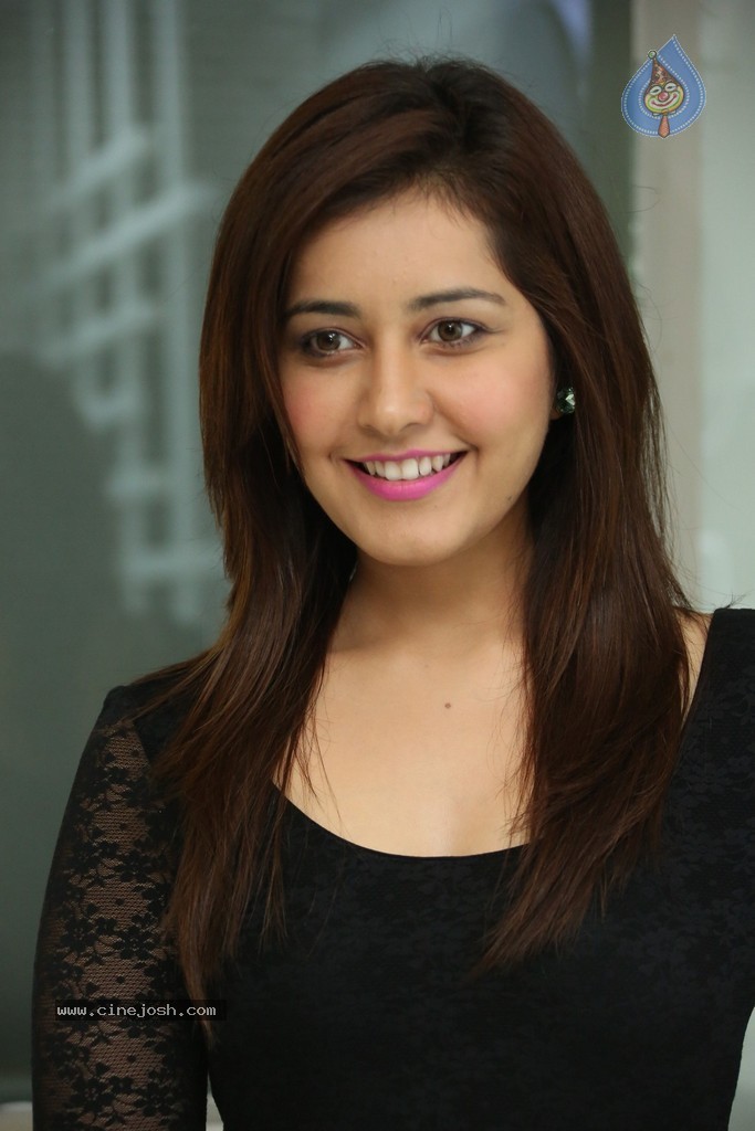 Rashi Khanna New Photos - 62 / 64 photos