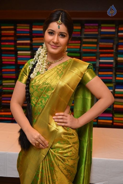 Rashi Khanna New Photos - 10 / 29 photos