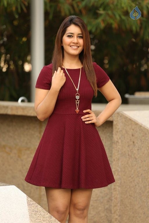 Rashi Khanna New Photos - 62 / 82 photos