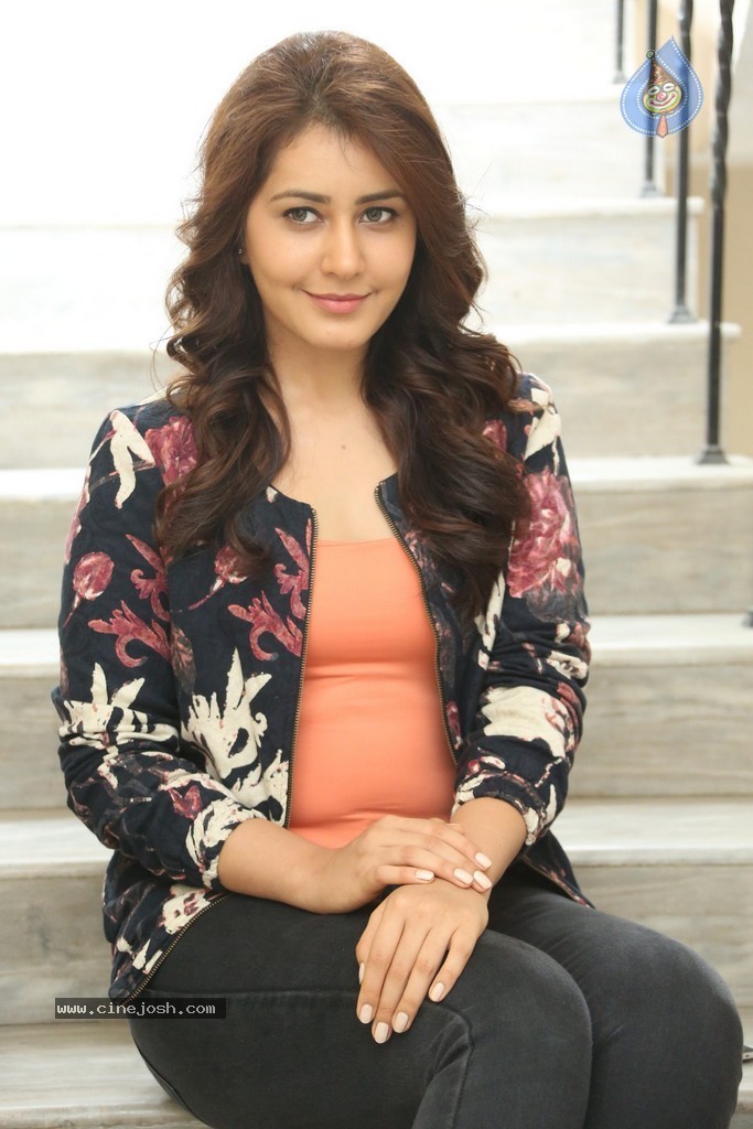 Rashi Khanna New Stills - 31 / 145 photos