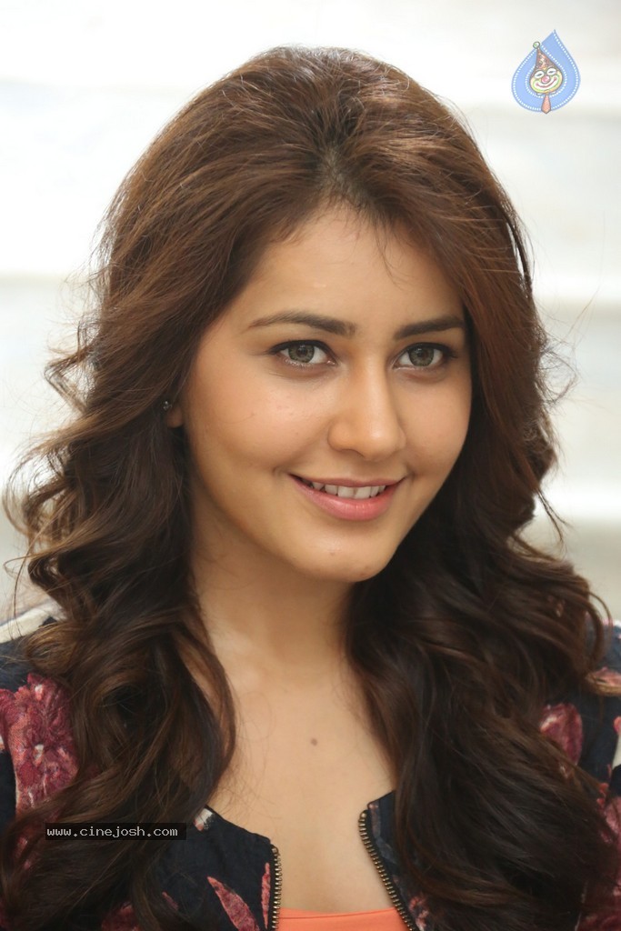Rashi Khanna New Stills - 58 / 145 photos