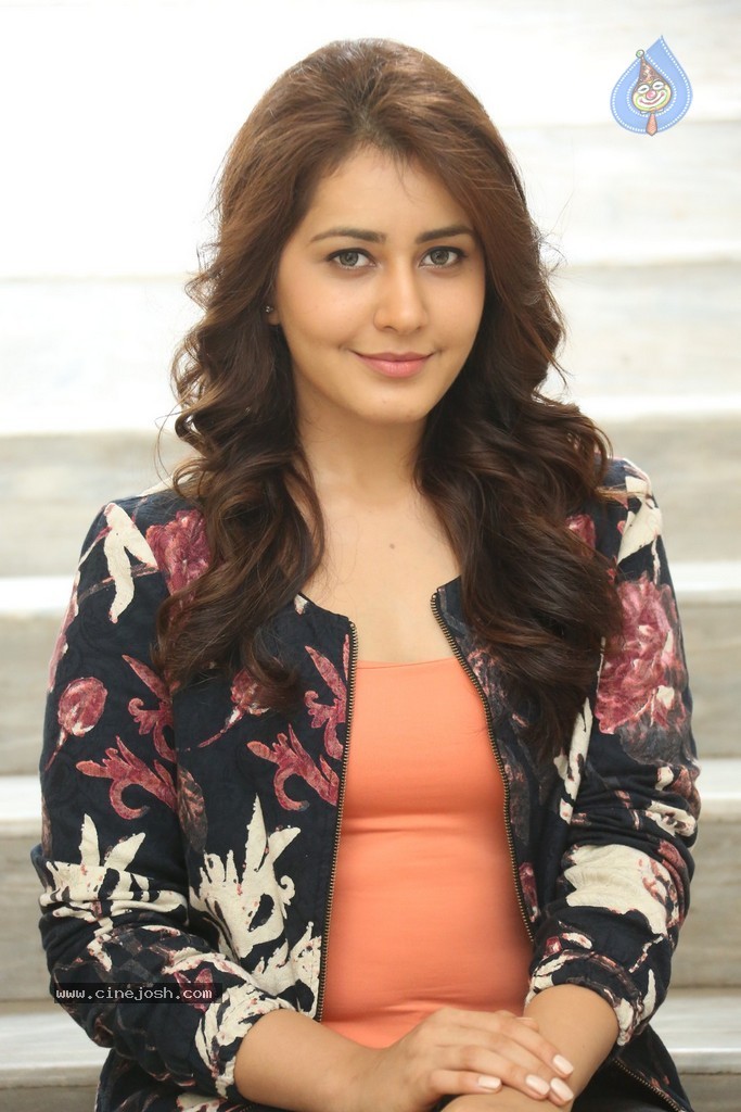 Rashi Khanna New Stills - 69 / 145 photos