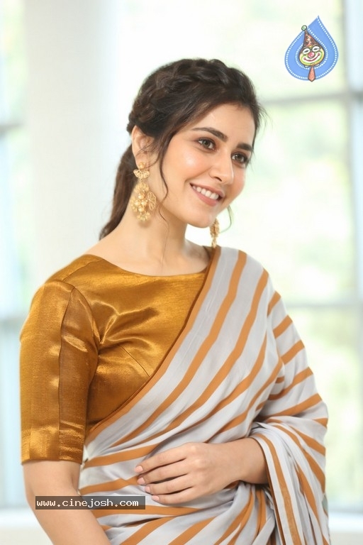 Rashi Khanna Photos - 5 / 21 photos