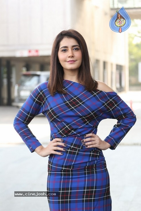 Rashi Khanna Stills - 36 / 36 photos