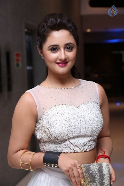 Rashmi Desai New Photos - 10 / 20 photos