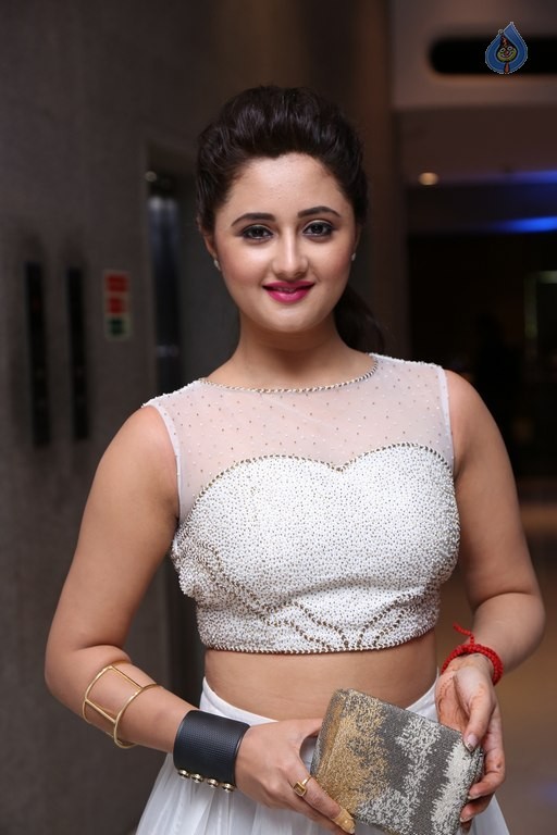 Rashmi Desai New Photos - 17 / 20 photos