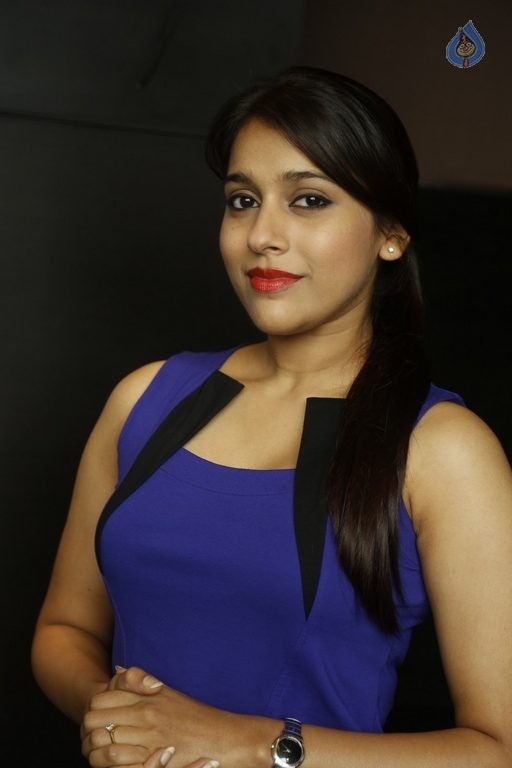 Rashmi Gautam New Photos - 37 / 75 photos