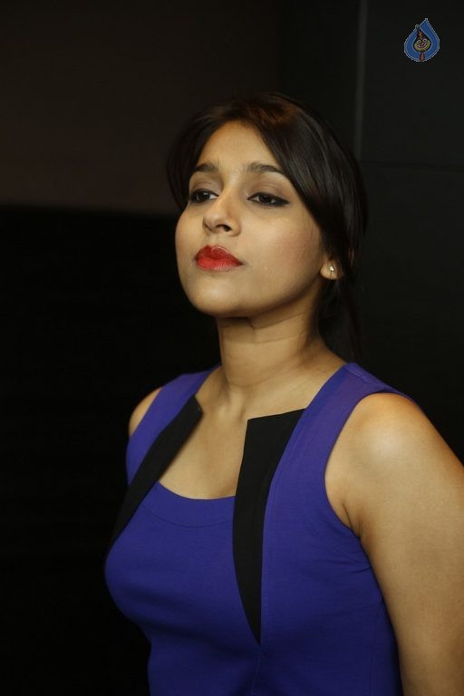 Rashmi Gautam New Photos - 74 / 75 photos