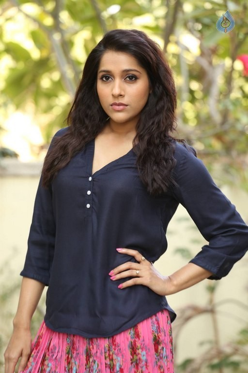 Rashmi Gautam New Photos - 38 / 60 photos