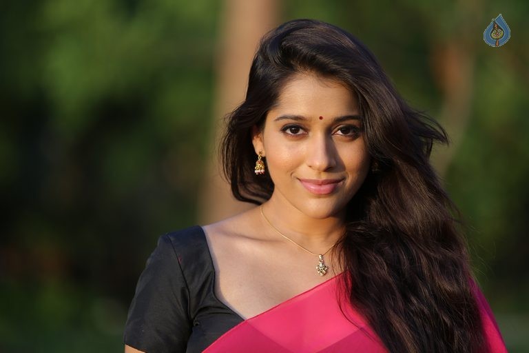 Rashmi Gautam New Photos - 5 / 8 photos