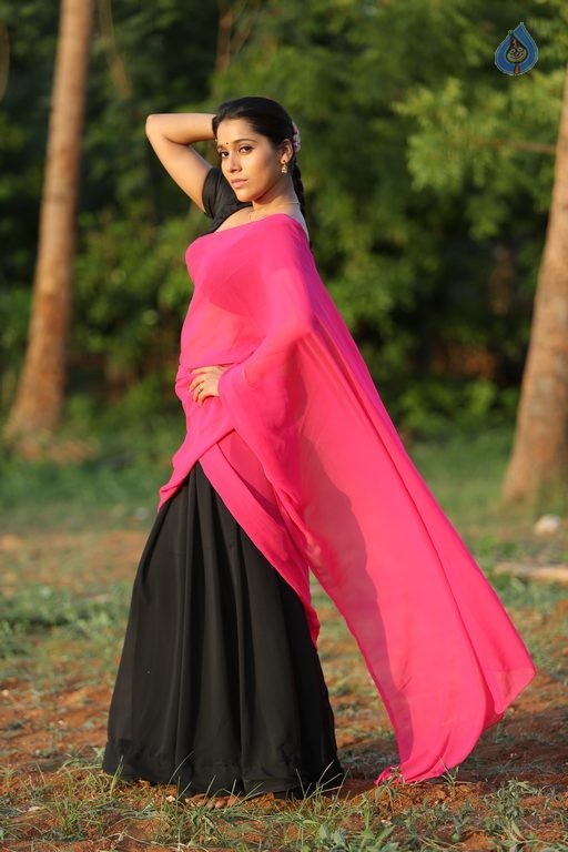 Rashmi Gautam New Photos - 7 / 8 photos