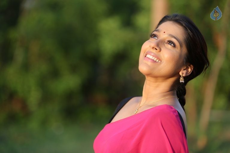 Rashmi Gautam New Photos - 8 / 8 photos