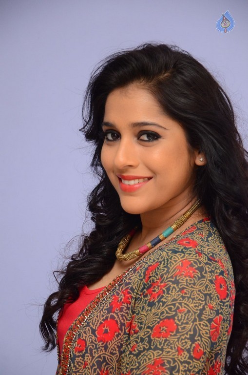 Rashmi Gautam New Stills - 39 / 39 photos