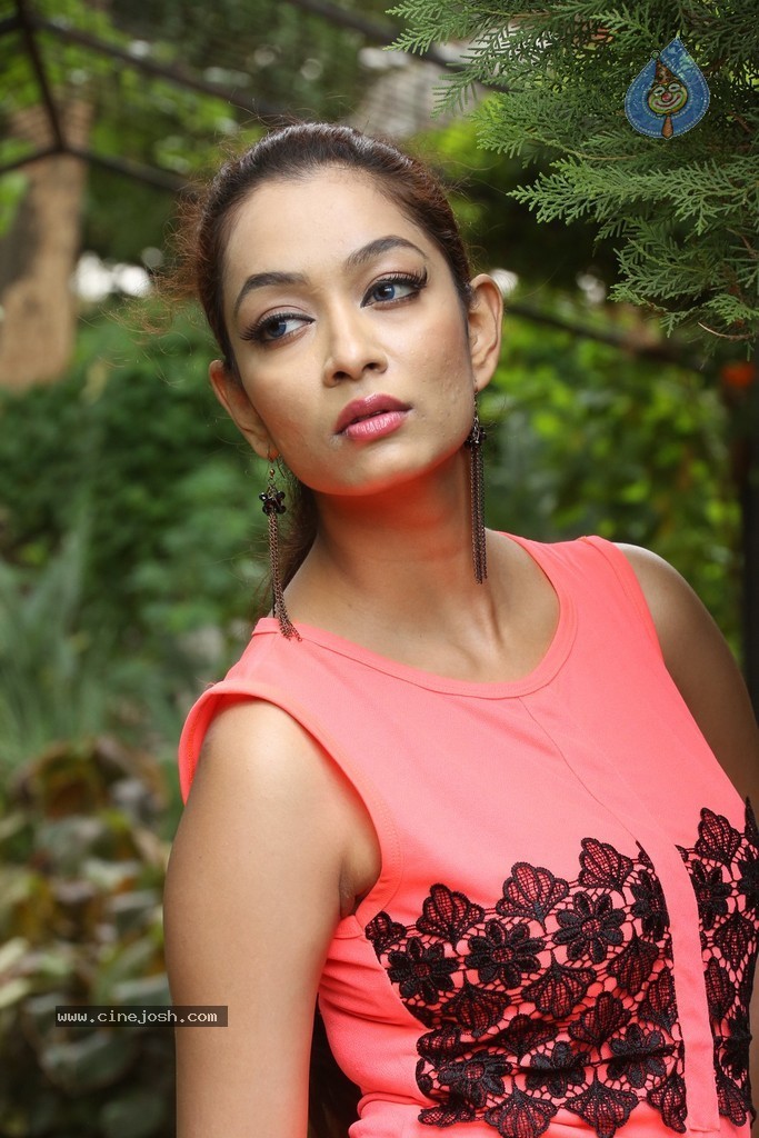 Rashmi Takoor Stills - 89 / 120 photos