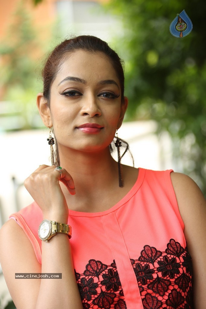 Rashmi Takoor Stills - 100 / 120 photos
