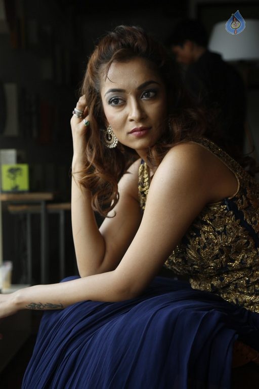 Rashmi Thakur Latest Photos - 21 / 58 photos