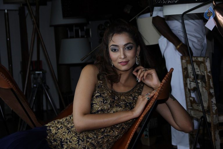Rashmi Thakur Latest Photos - 26 / 58 photos
