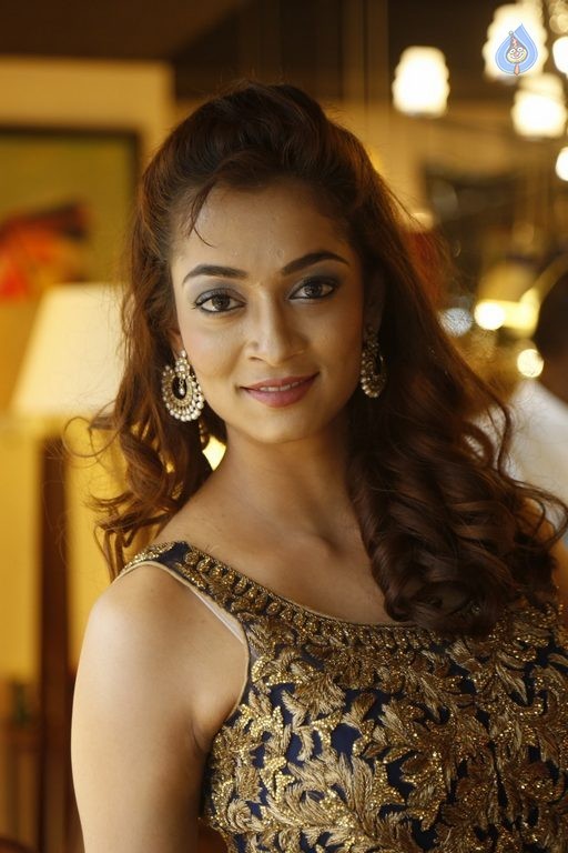 Rashmi Thakur Latest Photos - 50 / 58 photos
