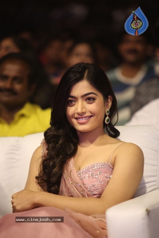 Rashmika Mandanna at Geetha Govindam Audio Launch - 5 / 21 photos