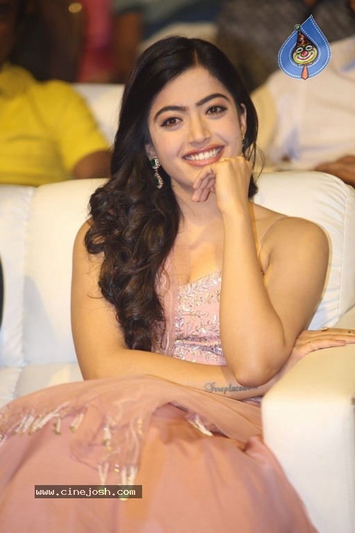 Rashmika Mandanna at Geetha Govindam Audio Launch - 19 / 21 photos