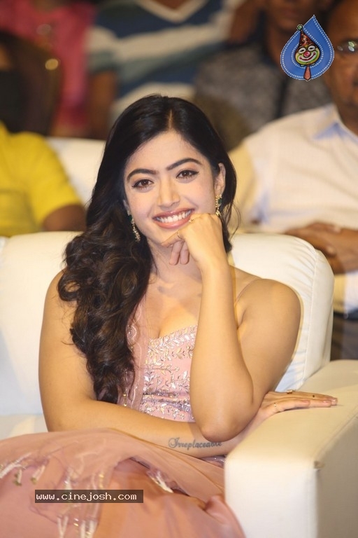 Rashmika Mandanna at Geetha Govindam Audio Launch - 20 / 21 photos