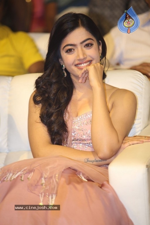 Rashmika Mandanna at Geetha Govindam Audio Launch - 21 / 21 photos