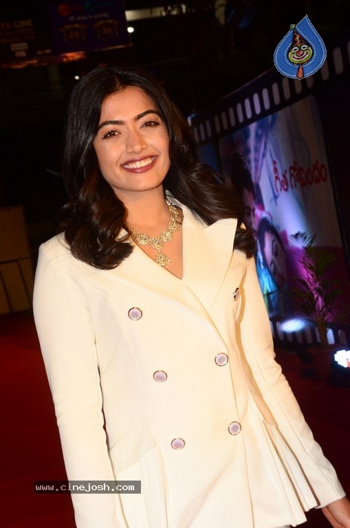 Rashmika Mandanna at Zee Cine Awards 2018 - 1 / 21 photos