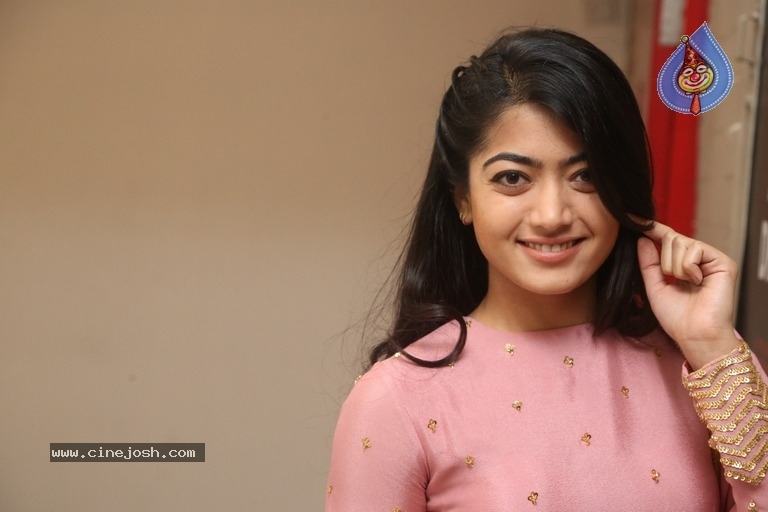 Rashmika Mandanna Latest Pics - 11 / 21 photos