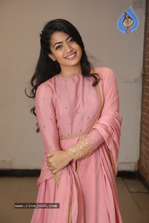 Rashmika Mandanna Latest Pics - 12 / 21 photos