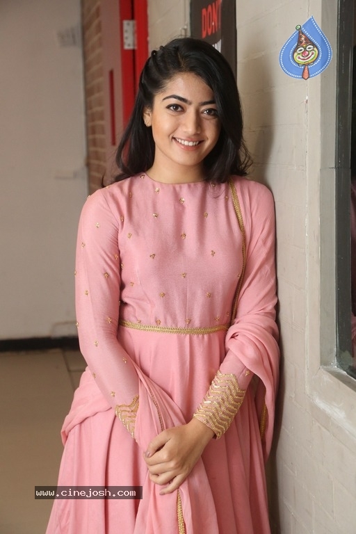 Rashmika Mandanna Latest Pics - 13 / 21 photos