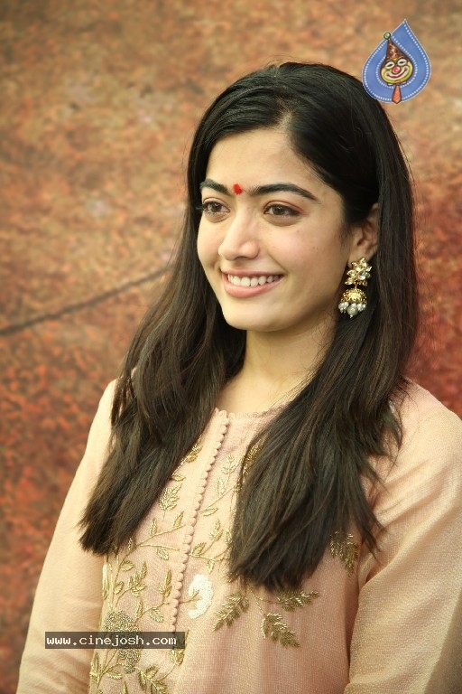 Rashmika Mandanna Photos - 4 / 21 photos