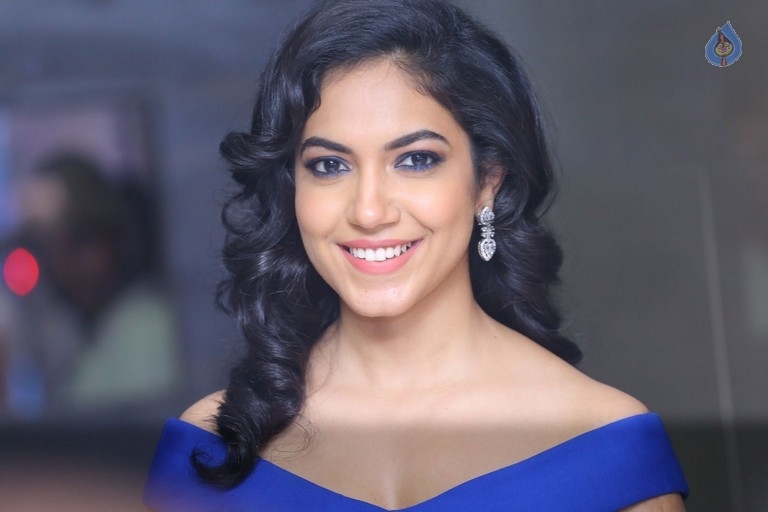 Reetu Varma Latest Photos - 31 / 42 photos
