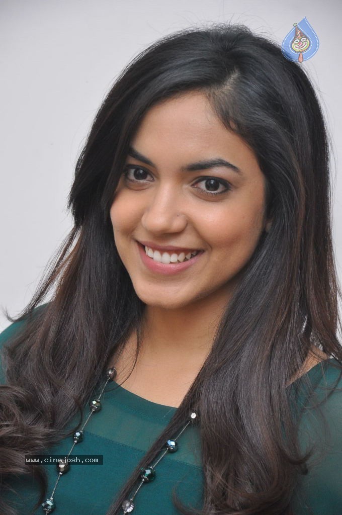 Reetu Varma Latest Pics - 36 / 47 photos