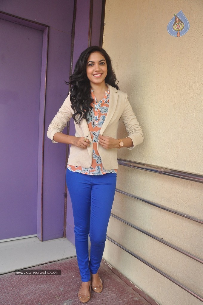 Reetu Varma Latest Stills - 41 / 72 photos